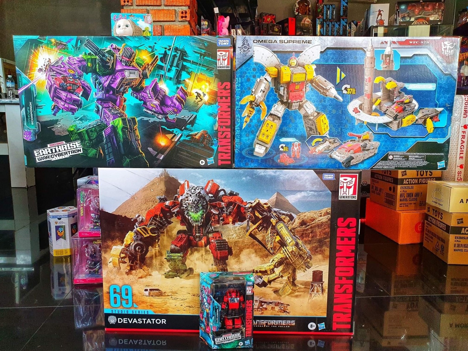 Transformers News: New Image Of Studio Series 69 Devastator Box Set Compared To Titan Class Boxes