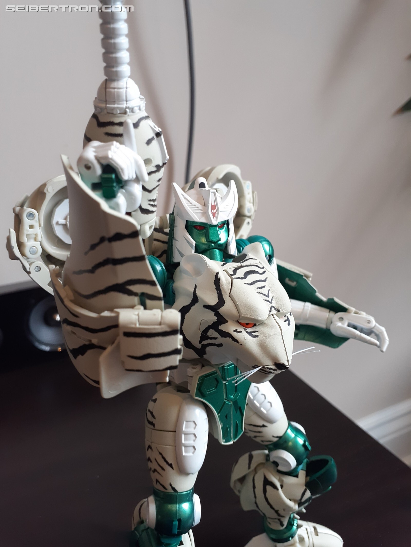 Transformers News: Pictorial Review for Transformers MP-50 Tigatron