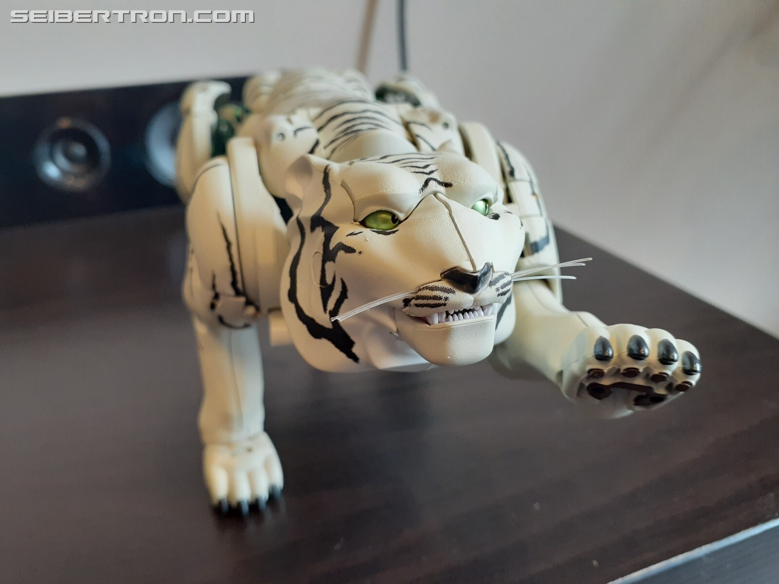 Transformers News: Pictorial Review for Transformers MP-50 Tigatron