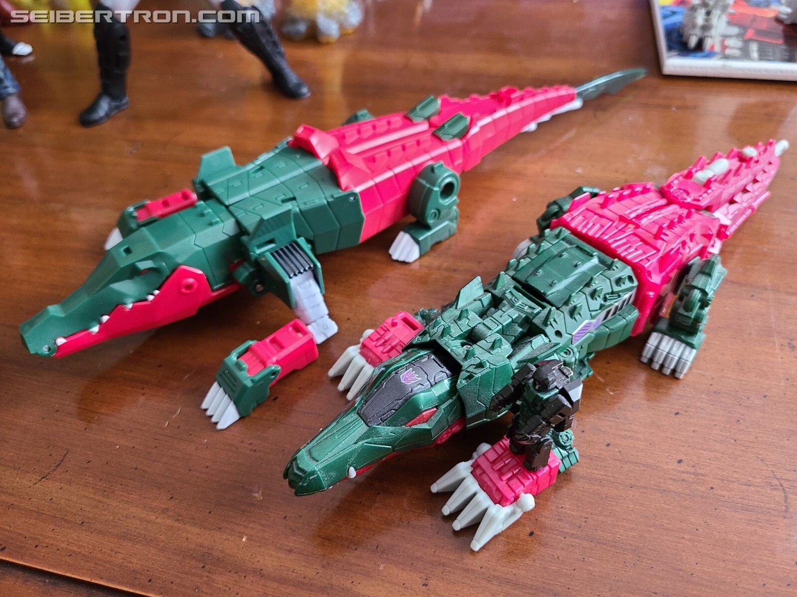 Transformers News: Transformers Cyberverse Ultra Skullcruncher Pictorial Review and Available Online Transformers News: Transformers Cyberverse Ultra Skullcruncher Pictorial Review and Available Online