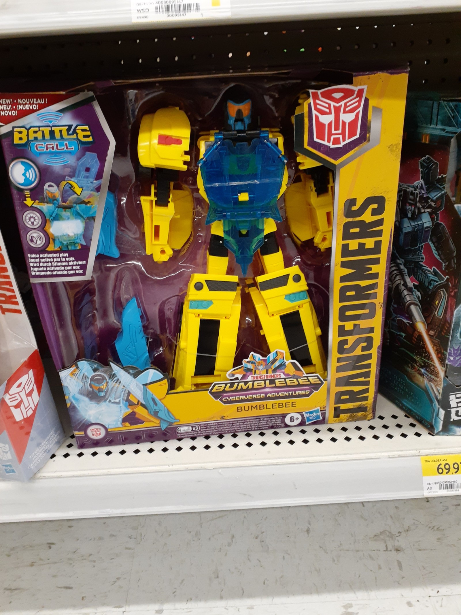 Transformers News: Toysrus Canada's Holiday Catalogue features Discounts on Transformers + New Canadian Sightings Transformers News: Toysrus Canada's Holiday Catalogue features Discounts on Transformers + New Canadian Sightings