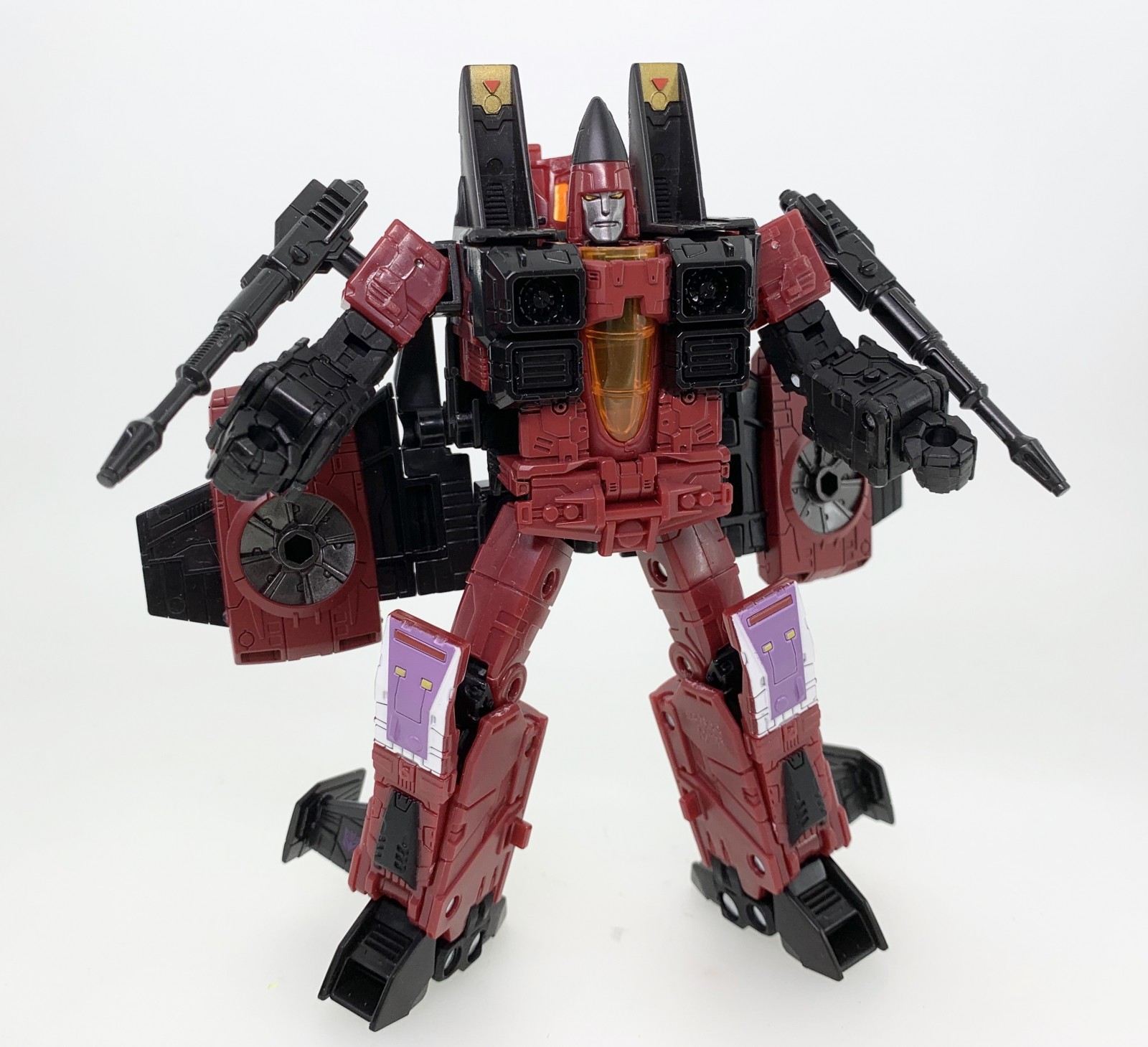 Transformers News: New Transformers Earthrise Thrust and Runabout Includes Group Shots