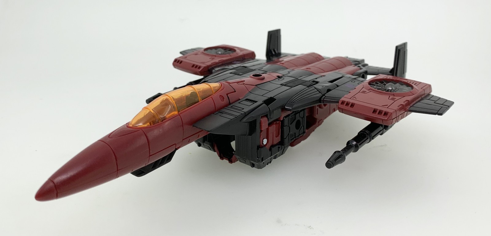 Transformers News: New Transformers Earthrise Thrust and Runabout Includes Group Shots