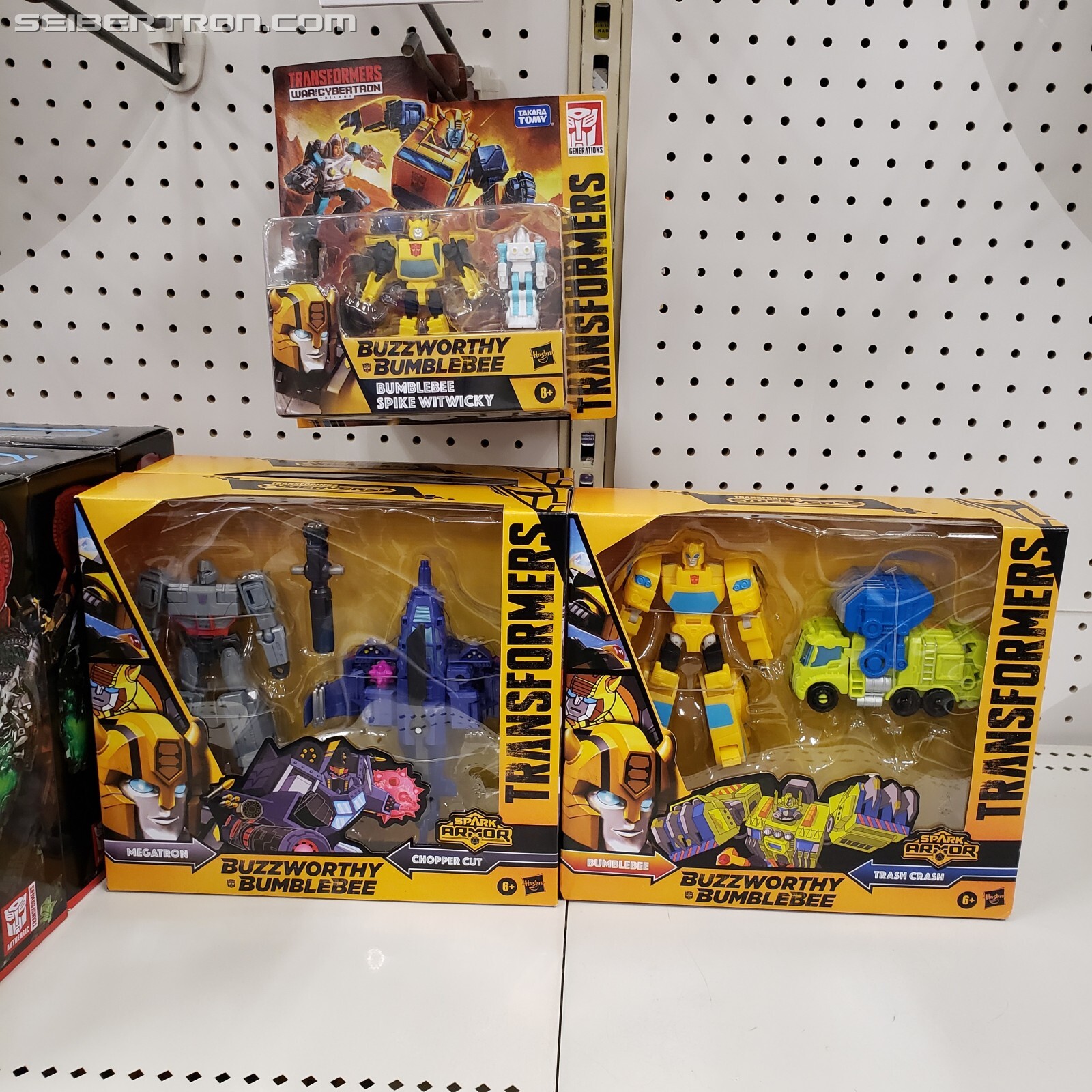 Transformers News: New Transformers Buzzworthy Bumblebee Sightings + Video Review