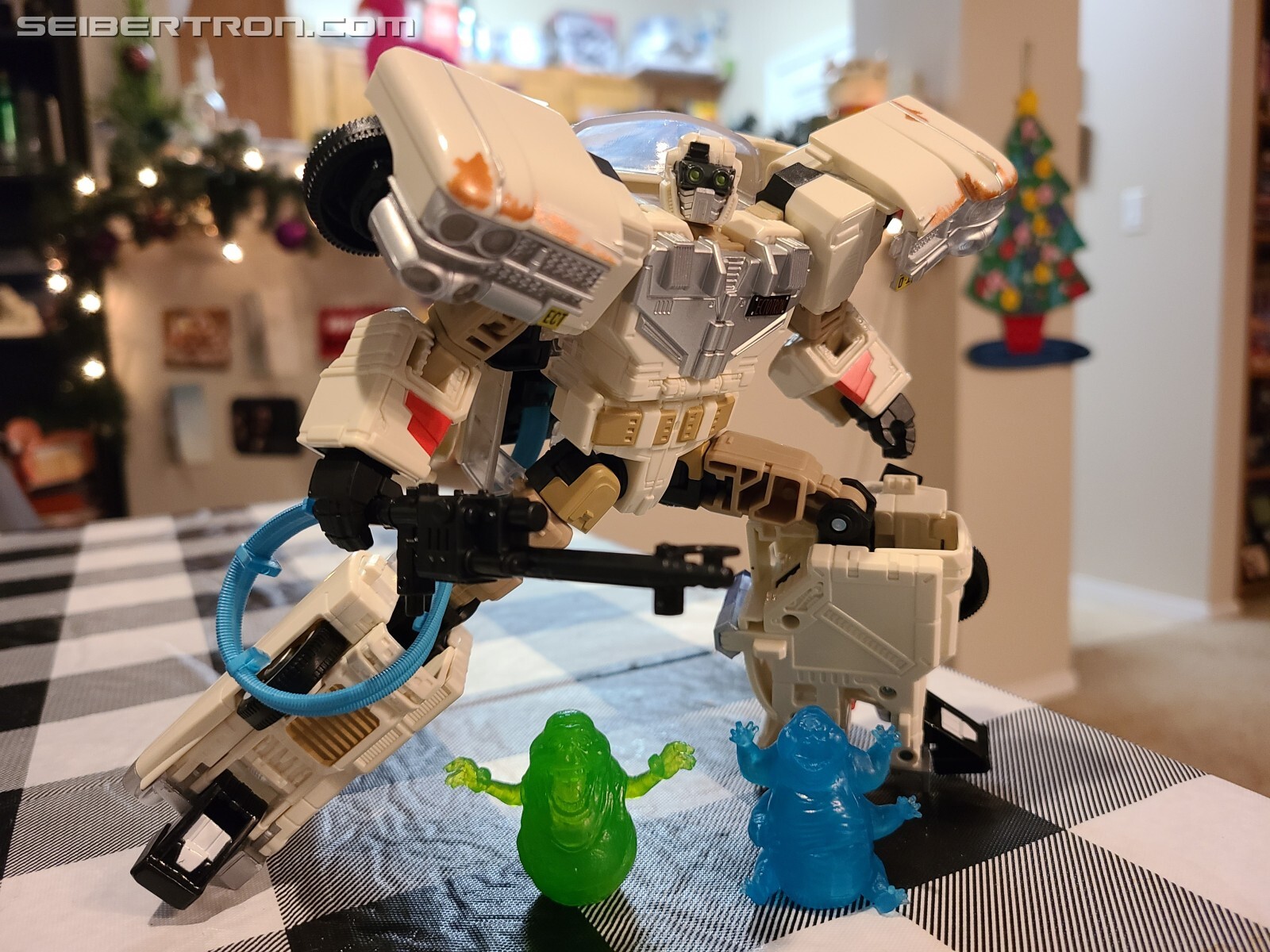 Transformers News: Pictorial Review of New Ectotron Figure and Comparisons to the Previous Release