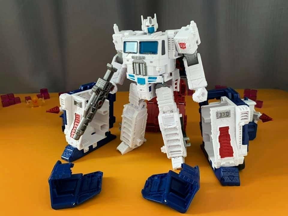 Transformers News: Video Review for Kingdom G1 Ultra Magnus Transformers News: Video Review for Kingdom G1 Ultra Magnus