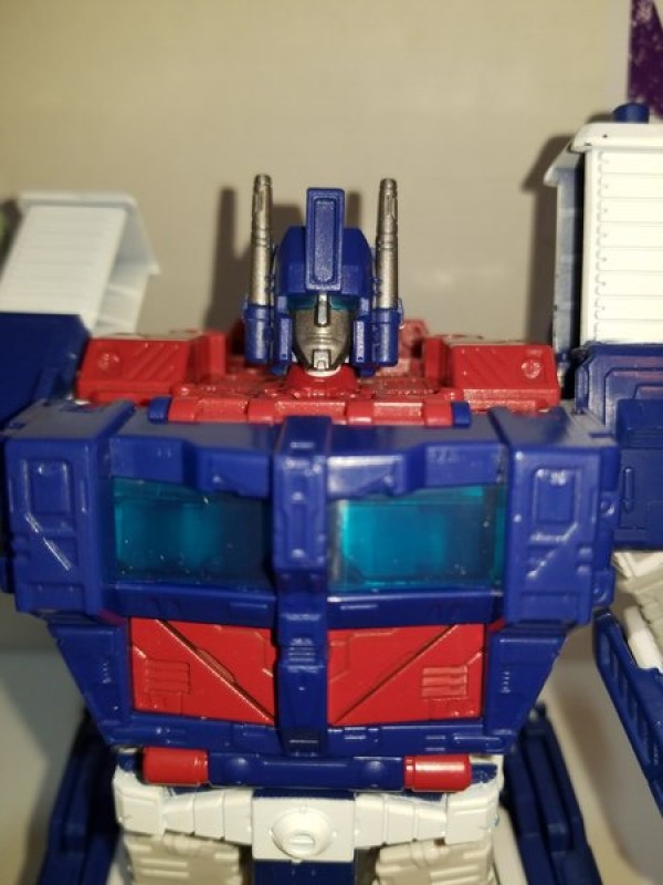 Transformers News: Kingdom Wave 2 Leader Magnus and Deluxes Found at Target in US Transformers News: Kingdom Wave 2 Leader Magnus and Deluxes Found at Target in US