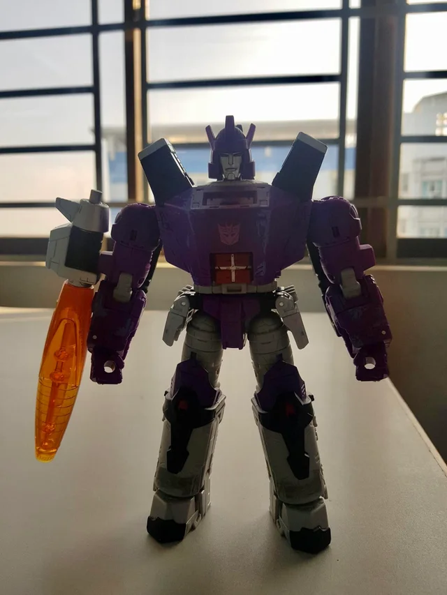 Transformers News: Transformers Kingdom Leader Class Galvatron Comparisons Transformers News: Transformers Kingdom Leader Class Galvatron Comparisons