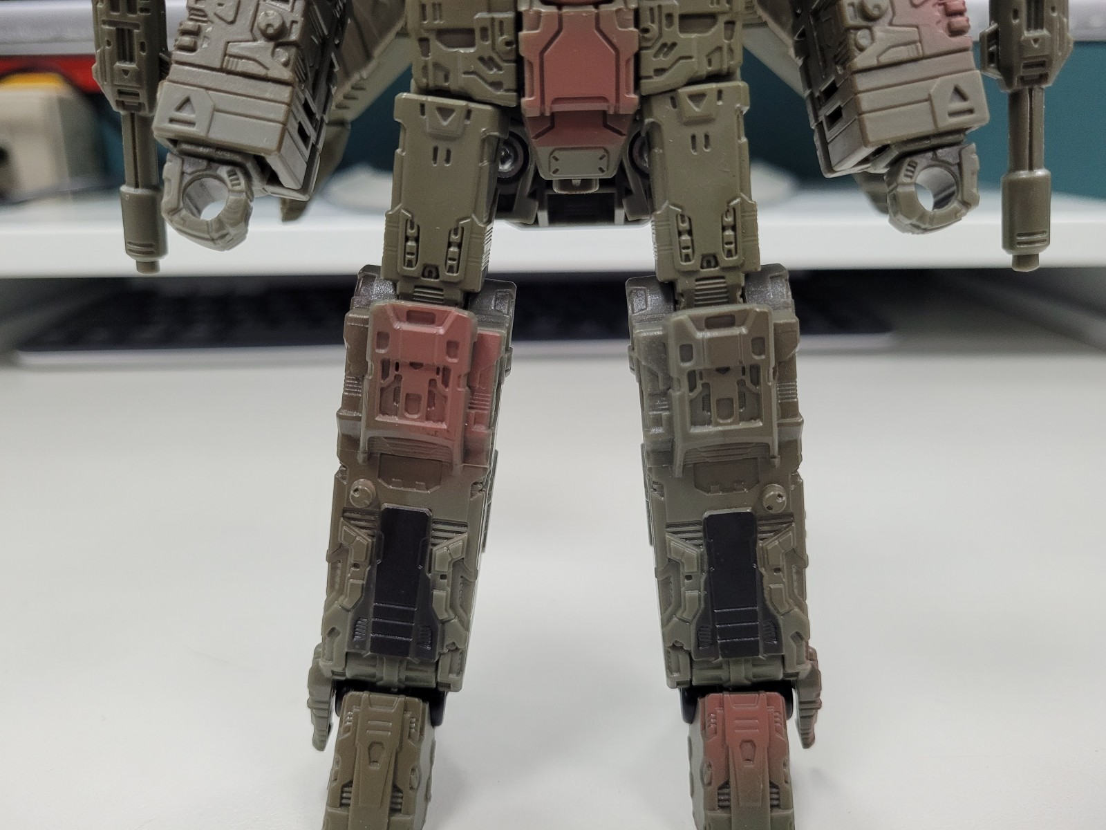 Transformers News: In Hand Images of Netflix Wave 3 Voyagers with Comparisons Transformers News: In Hand Images of Netflix Wave 3 Voyagers with Comparisons