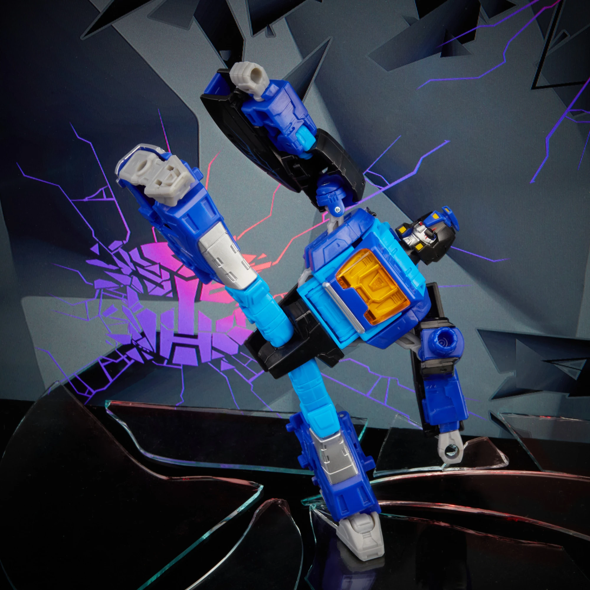 Transformers News: Exclusive Transformers Shatterred Glass Line Coming to Hasbro Pulse and Blurr Figure Revealed Transformers News: Exclusive Transformers Shatterred Glass Line Coming to Hasbro Pulse and Blurr Figure Revealed