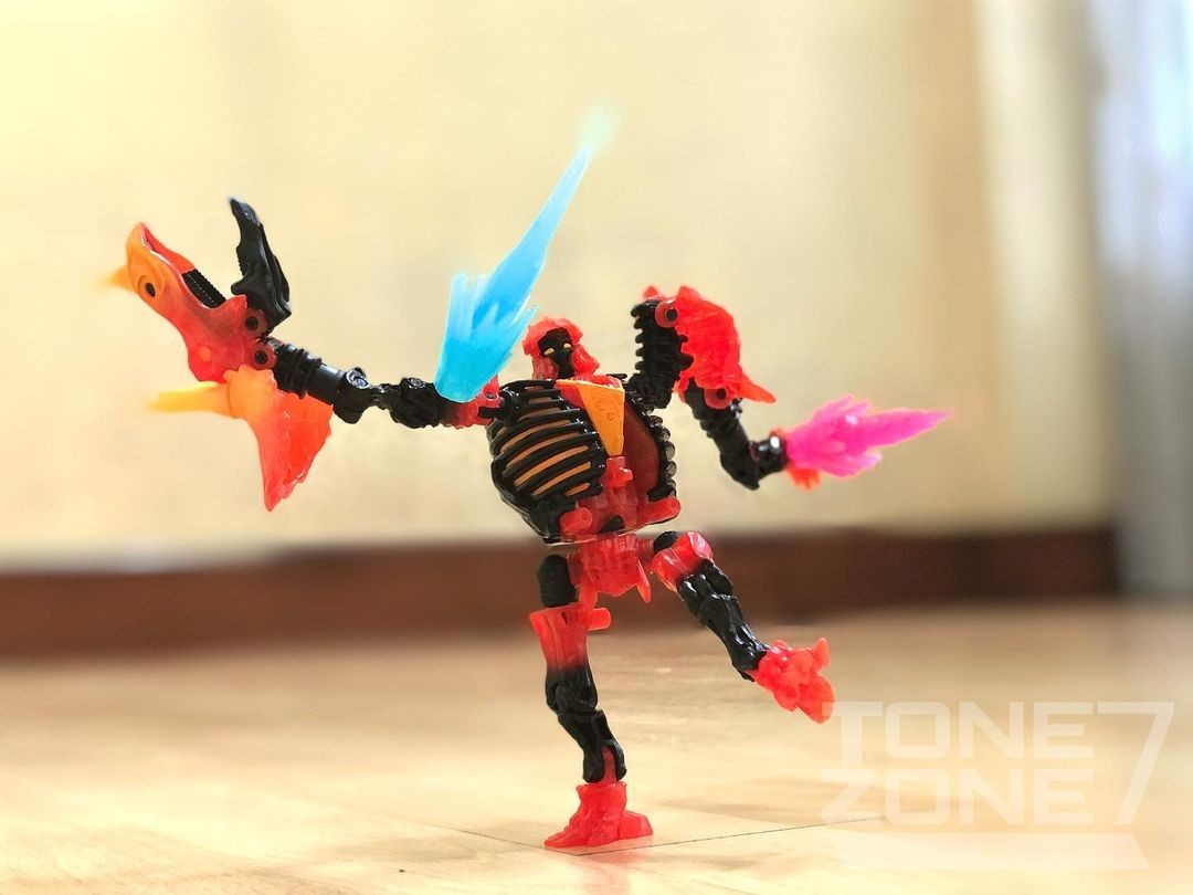 Transformers News: New In-Hand Images of Transformers War for Cybertron Trilogy Tricranius Blast Power