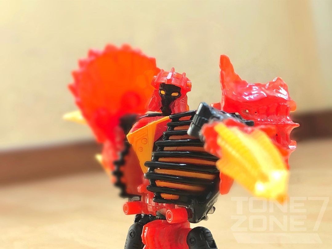 Transformers News: New In-Hand Images of Transformers War for Cybertron Trilogy Tricranius Blast Power