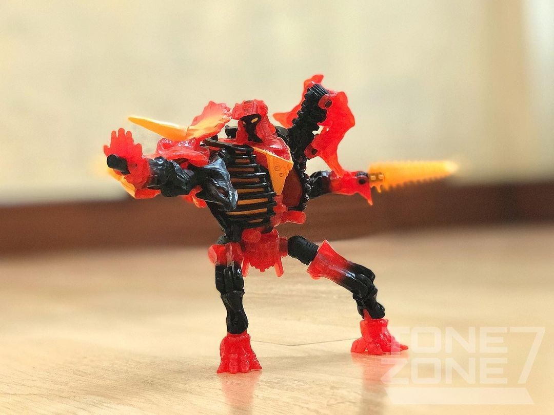 Transformers News: New In-Hand Images of Transformers War for Cybertron Trilogy Tricranius Blast Power