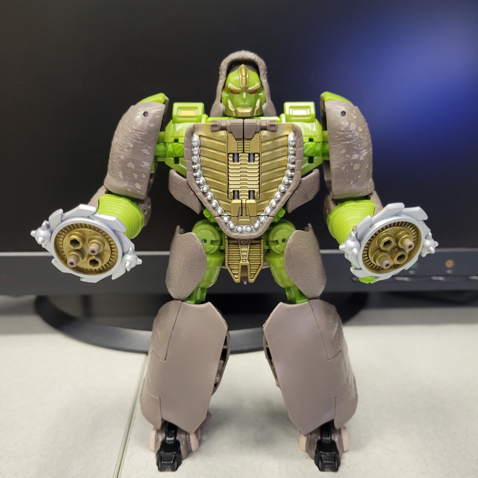 Transformers News: Review and In Hand Images of Kingdom Rhinox and Wingfinger Transformers News: Review and In Hand Images of Kingdom Rhinox and Wingfinger