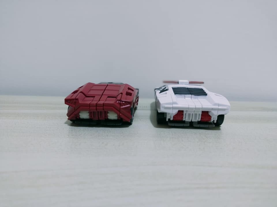 Transformers News: In Hand Images of Kingdom Red Alert and Comparisons to Siege Mold
