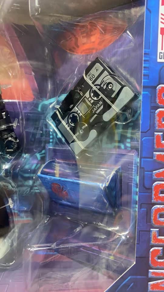 Transformers News: Images of Generations Fangry, Nemesis Primal, PulseCon Exclusive Ravage and More