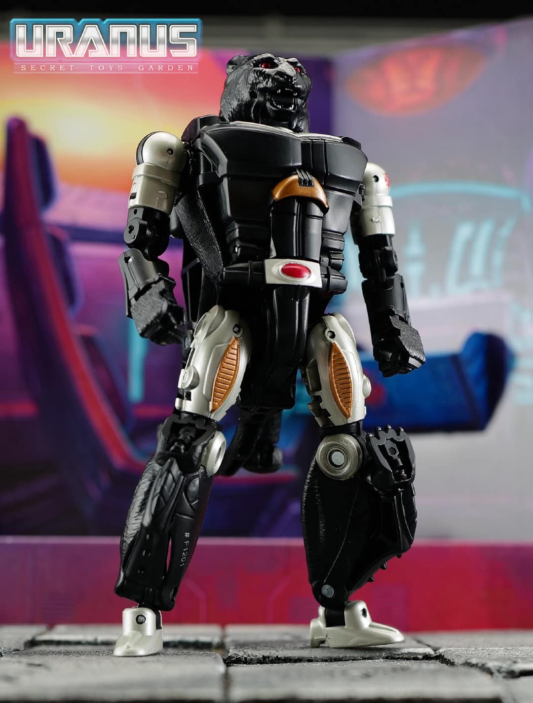 Transformers News: Video Review and In hand Images of Upcoming Transformers Agent Ravage Figure Transformers News: Video Review and In hand Images of Upcoming Transformers Agent Ravage Figure