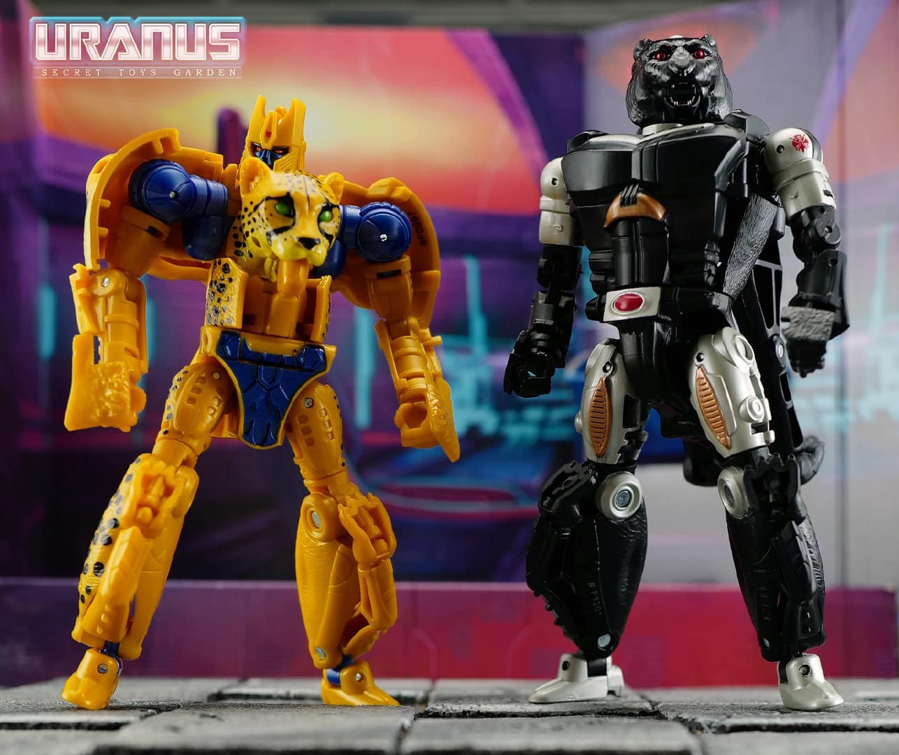 Transformers News: Video Review and In hand Images of Upcoming Transformers Agent Ravage Figure Transformers News: Video Review and In hand Images of Upcoming Transformers Agent Ravage Figure