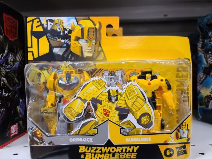 Transformers News: New Canadian Sightings include Slag, all Beast Wars Reissues and Never Before Seen Buzzworthy Toys Transformers News: New Canadian Sightings include Slag, all Beast Wars Reissues and Never Before Seen Buzzworthy Toys