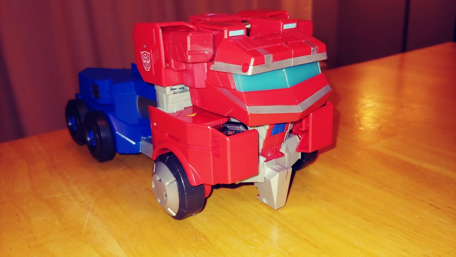 Transformers News: US Sighting + Pictorial review of Roll N Change Optimus Prime Transformers News: US Sighting + Pictorial review of Roll N Change Optimus Prime