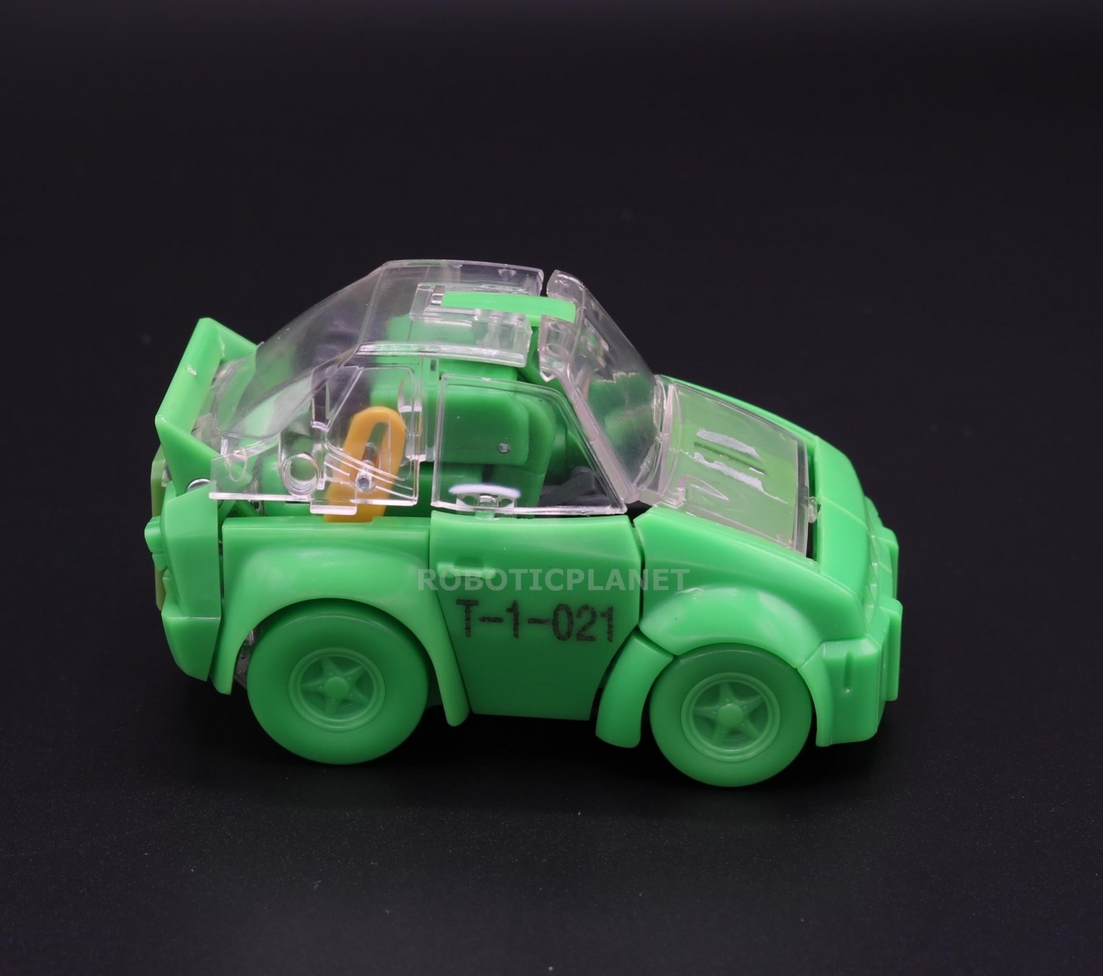 Transformers News: Prototype Images of Possible Transformers MP Cliffjumper Transformers News: Prototype Images of Possible Transformers MP Cliffjumper