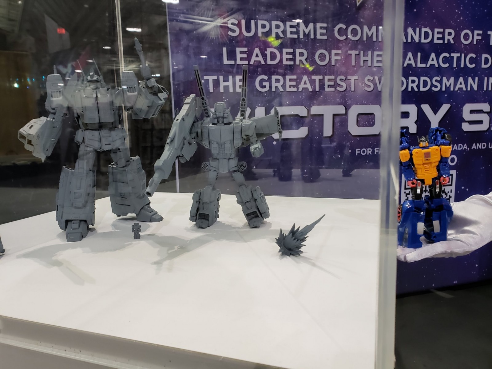 Transformers News: Images of Haslab Star Saber, Victory Leo and Victory Saber Prototypes from Boston Fan Expo Transformers News: Images of Haslab Star Saber, Victory Leo and Victory Saber Prototypes from Boston Fan Expo