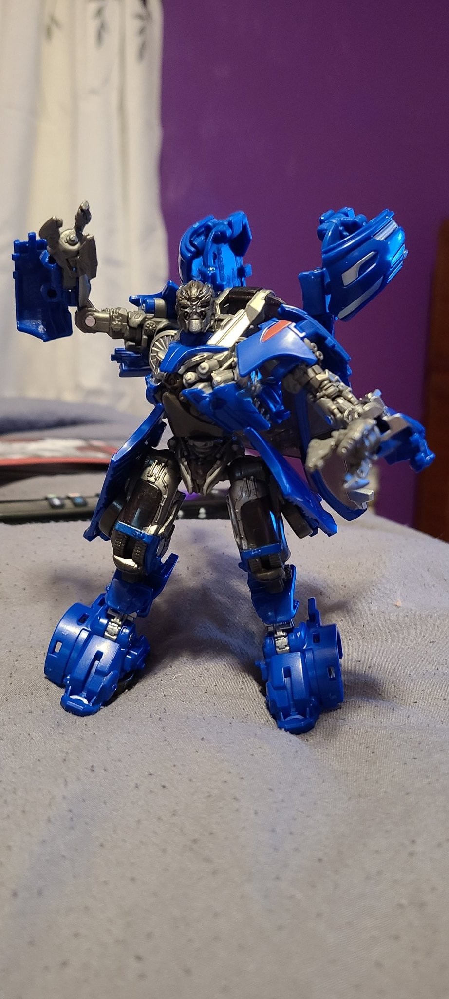 Transformers News: In Hand Images of Transformers Studio Series Revenge of the Fallen Deluxe Class Jolt Transformers News: In Hand Images of Transformers Studio Series Revenge of the Fallen Deluxe Class Jolt