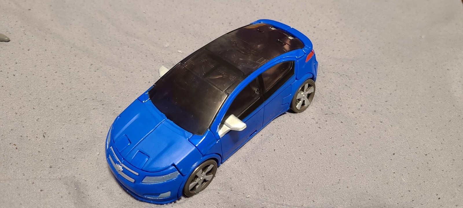Transformers News: In Hand Images of Transformers Studio Series Revenge of the Fallen Deluxe Class Jolt Transformers News: In Hand Images of Transformers Studio Series Revenge of the Fallen Deluxe Class Jolt