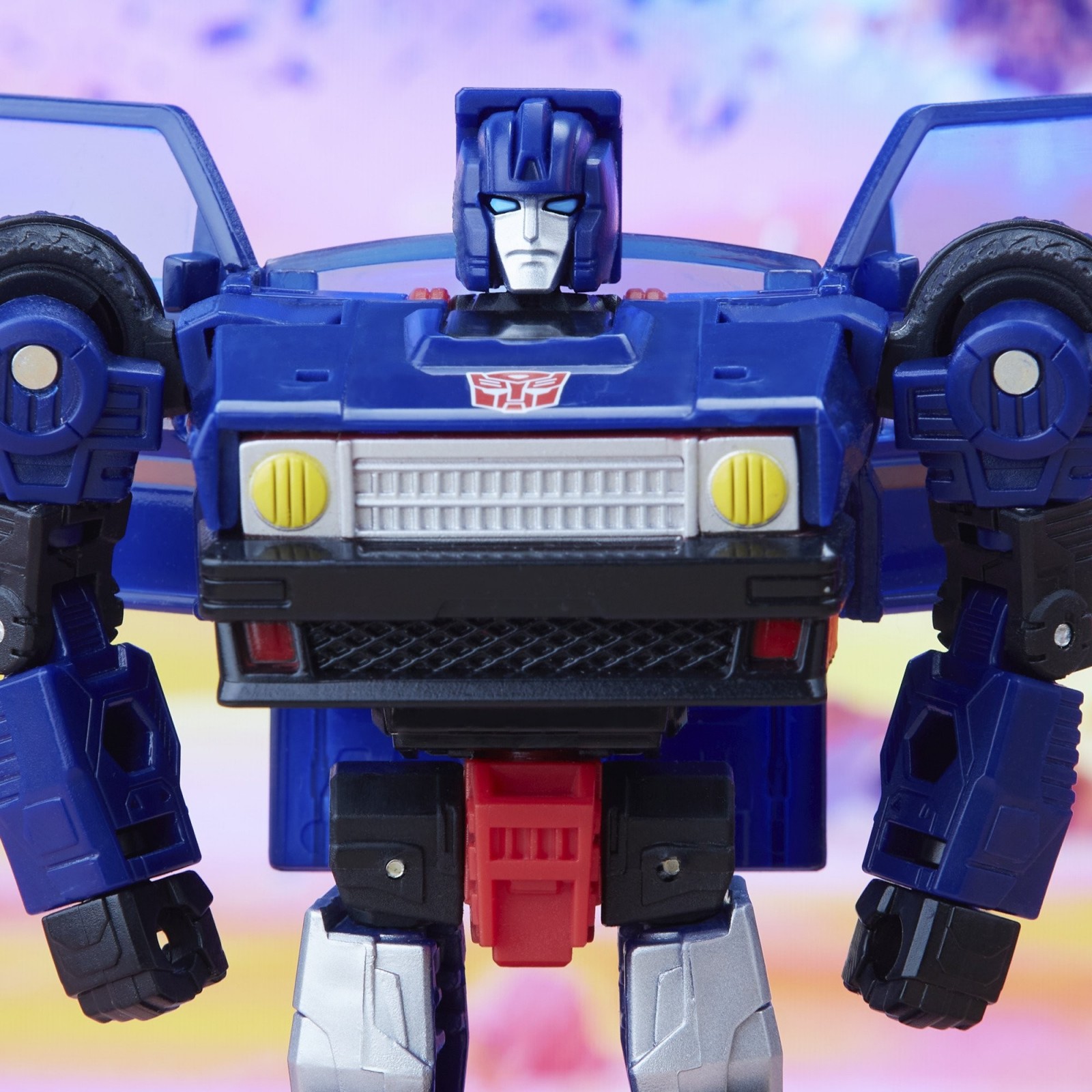 Transformers News: First Look at Legacy Blaster, Iguanus, Skywarp and Hot Rod + More Official Images of Today's Reveals