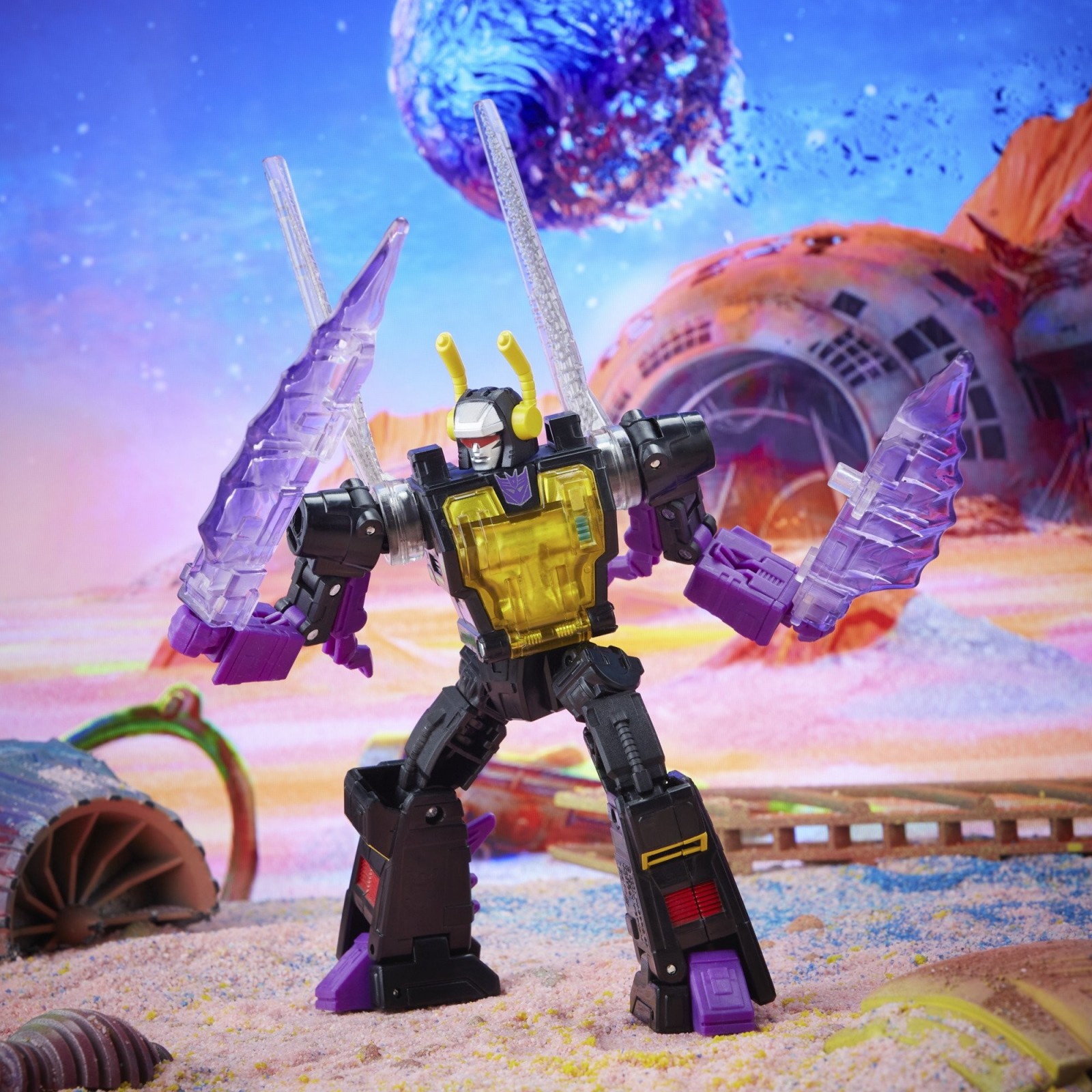 Transformers News: First Look at Legacy Blaster, Iguanus, Skywarp and Hot Rod + More Official Images of Today's Reveals