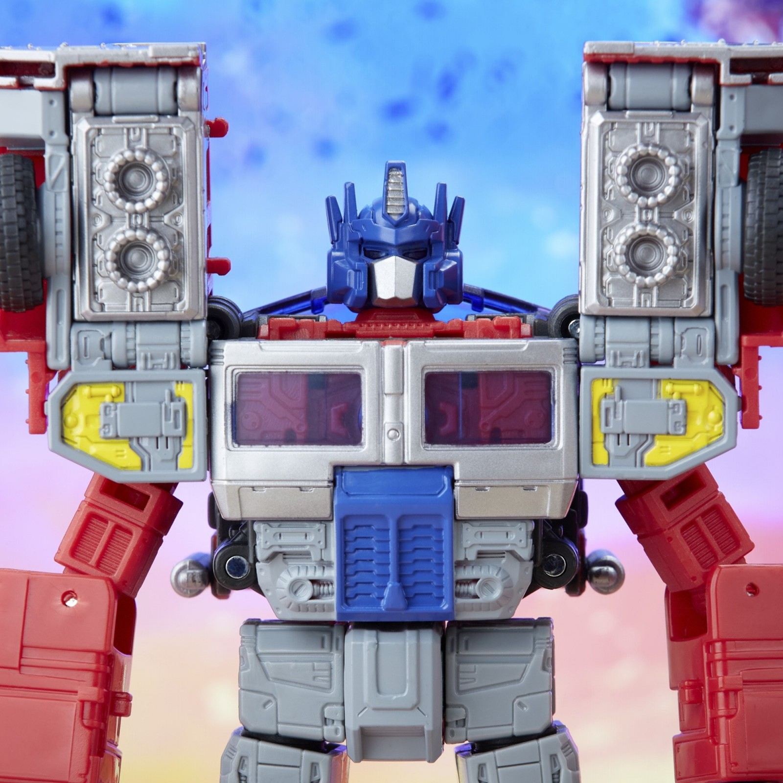 Transformers News: First Look at Legacy Blaster, Iguanus, Skywarp and Hot Rod + More Official Images of Today's Reveals