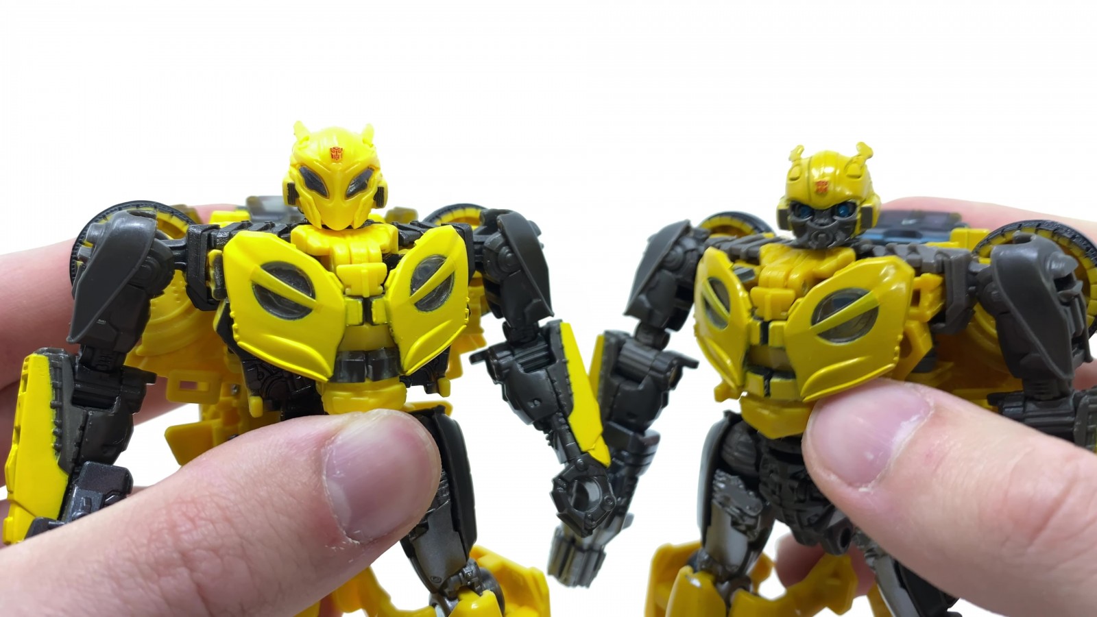 Transformers News: New Version of B127 Bumblebee Deluxe Toy shown in Video Review Transformers News: New Version of B127 Bumblebee Deluxe Toy shown in Video Review