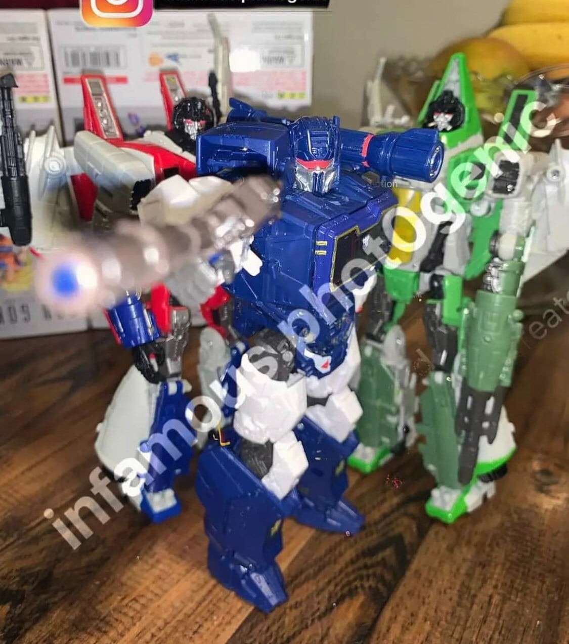 Transformers News: New Images of Studio Series Bumblebee Movie Soundwave