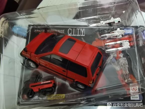 Transformers News: In Hand Images of Masterpiece Skids and Reboost along with