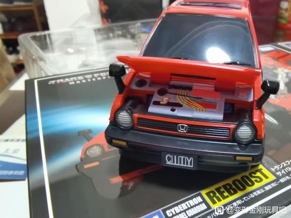 Transformers News: In Hand Images of Masterpiece Skids and Reboost along with