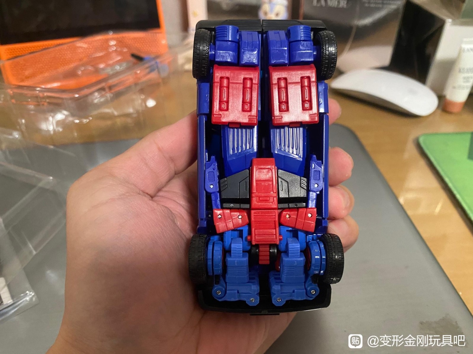 Transformers News: In Hand Images of Masterpiece Skids and Reboost along with