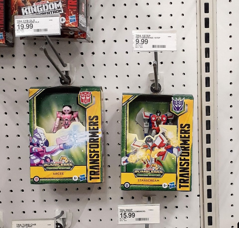 Transformers News: Cyberverse Deluxe Starscream, Arcee and Bumblebee Appear in New Packaging Transformers News: Cyberverse Deluxe Starscream, Arcee and Bumblebee Appear in New Packaging