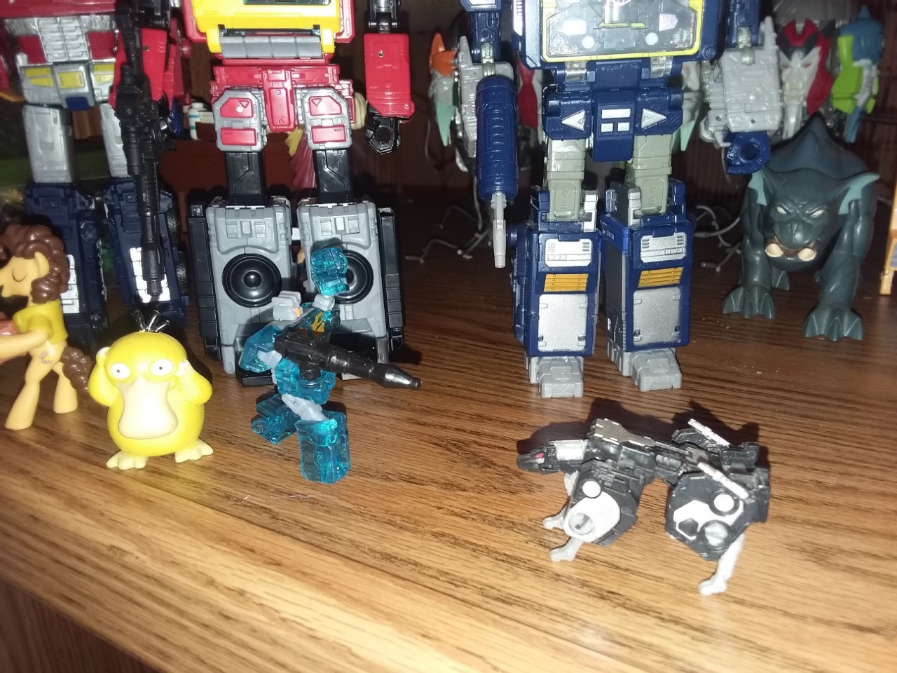Transformers News: In Hand Images of Kingdom Blaster and Eject with Size Comparisons Transformers News: In Hand Images of Kingdom Blaster and Eject with Size Comparisons