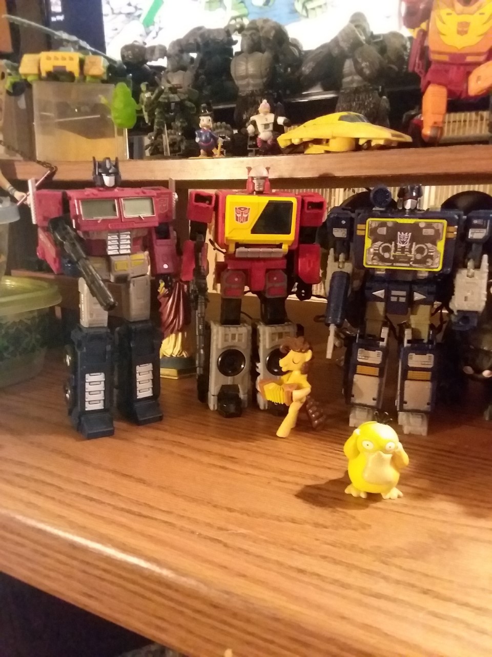 Transformers News: In Hand Images of Kingdom Blaster and Eject with Size Comparisons Transformers News: In Hand Images of Kingdom Blaster and Eject with Size Comparisons