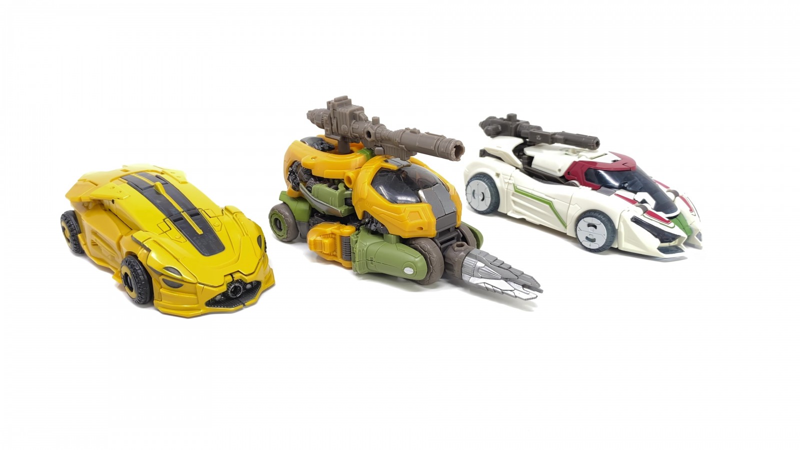 Transformers News: Studio Series Bumblebee Movie News with In Hand Images of SS Brawn, Ratchet and Newly Revealed Arcee Transformers News: Studio Series Bumblebee Movie News with In Hand Images of SS Brawn, Ratchet and Newly Revealed Arcee