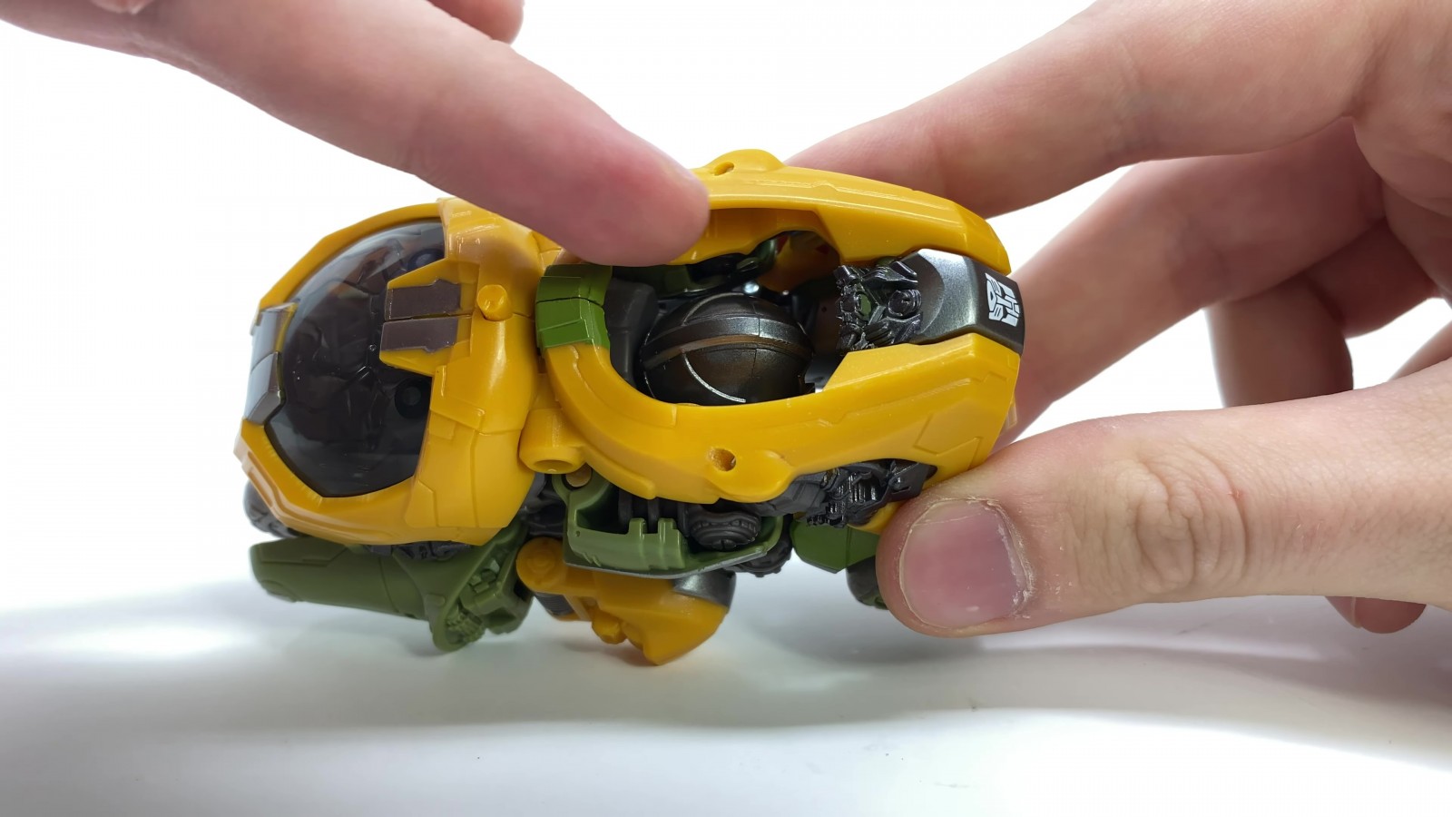 Transformers News: Studio Series Bumblebee Movie News with In Hand Images of SS Brawn, Ratchet and Newly Revealed Arcee Transformers News: Studio Series Bumblebee Movie News with In Hand Images of SS Brawn, Ratchet and Newly Revealed Arcee
