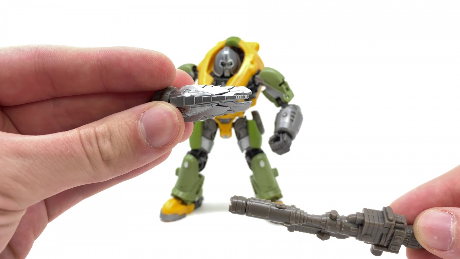 Transformers News: Studio Series Bumblebee Movie News with In Hand Images of SS Brawn, Ratchet and Newly Revealed Arcee Transformers News: Studio Series Bumblebee Movie News with In Hand Images of SS Brawn, Ratchet and Newly Revealed Arcee