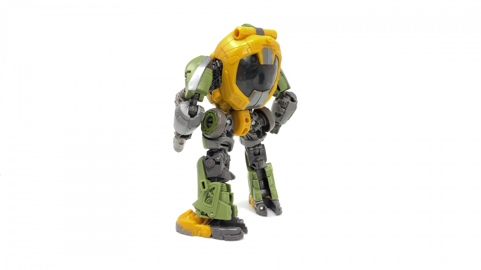 Transformers News: Studio Series Bumblebee Movie News with In Hand Images of SS Brawn, Ratchet and Newly Revealed Arcee Transformers News: Studio Series Bumblebee Movie News with In Hand Images of SS Brawn, Ratchet and Newly Revealed Arcee