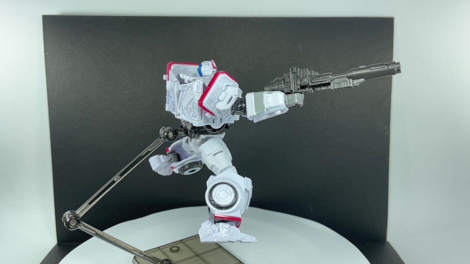 Transformers News: Studio Series Bumblebee Movie News with In Hand Images of SS Brawn, Ratchet and Newly Revealed Arcee Transformers News: Studio Series Bumblebee Movie News with In Hand Images of SS Brawn, Ratchet and Newly Revealed Arcee