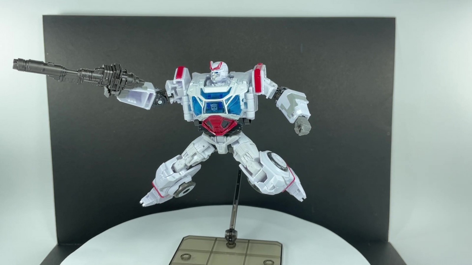 Transformers News: Studio Series Bumblebee Movie News with In Hand Images of SS Brawn, Ratchet and Newly Revealed Arcee Transformers News: Studio Series Bumblebee Movie News with In Hand Images of SS Brawn, Ratchet and Newly Revealed Arcee