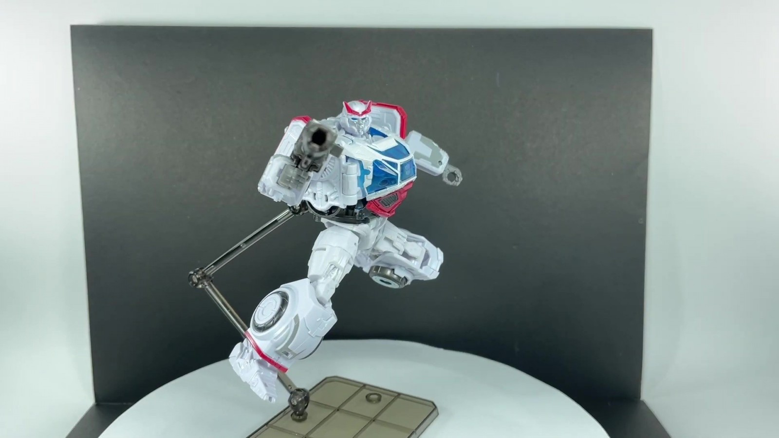 Transformers News: Studio Series Bumblebee Movie News with In Hand Images of SS Brawn, Ratchet and Newly Revealed Arcee Transformers News: Studio Series Bumblebee Movie News with In Hand Images of SS Brawn, Ratchet and Newly Revealed Arcee