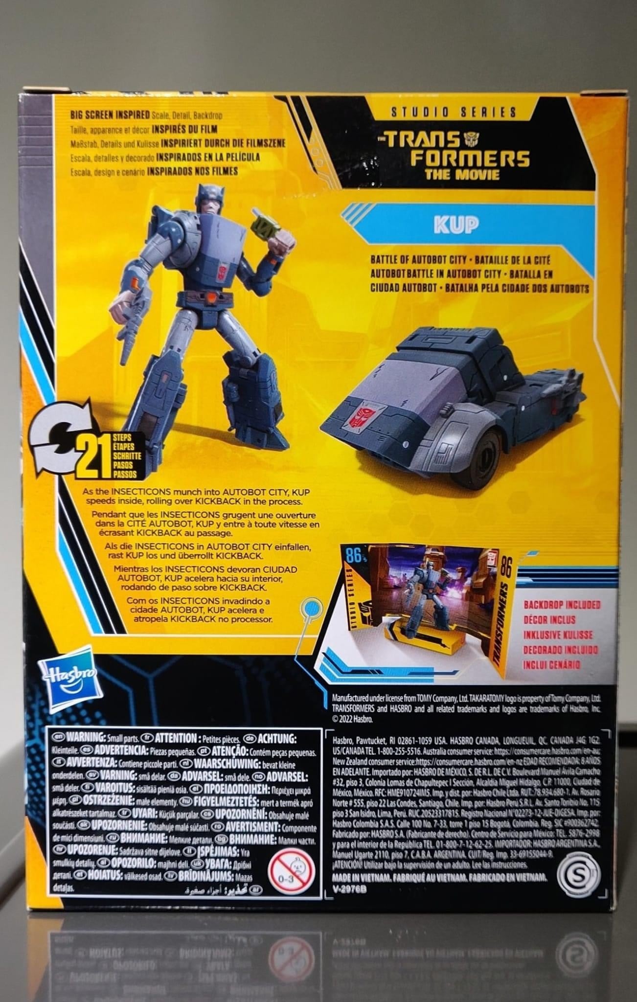 Transformers News: In Hand Images of Transformers Buzzworthy SS Kup Transformers News: In Hand Images of Transformers Buzzworthy SS Kup