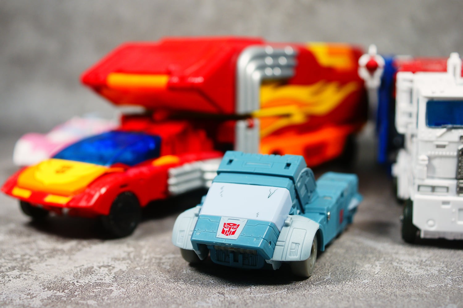 Transformers News: Comparison Images of Transformers Buzzworthy SS86 Cliffjumper and Kup with Original Releases Transformers News: Comparison Images of Transformers Buzzworthy SS86 Cliffjumper and Kup with Original Releases