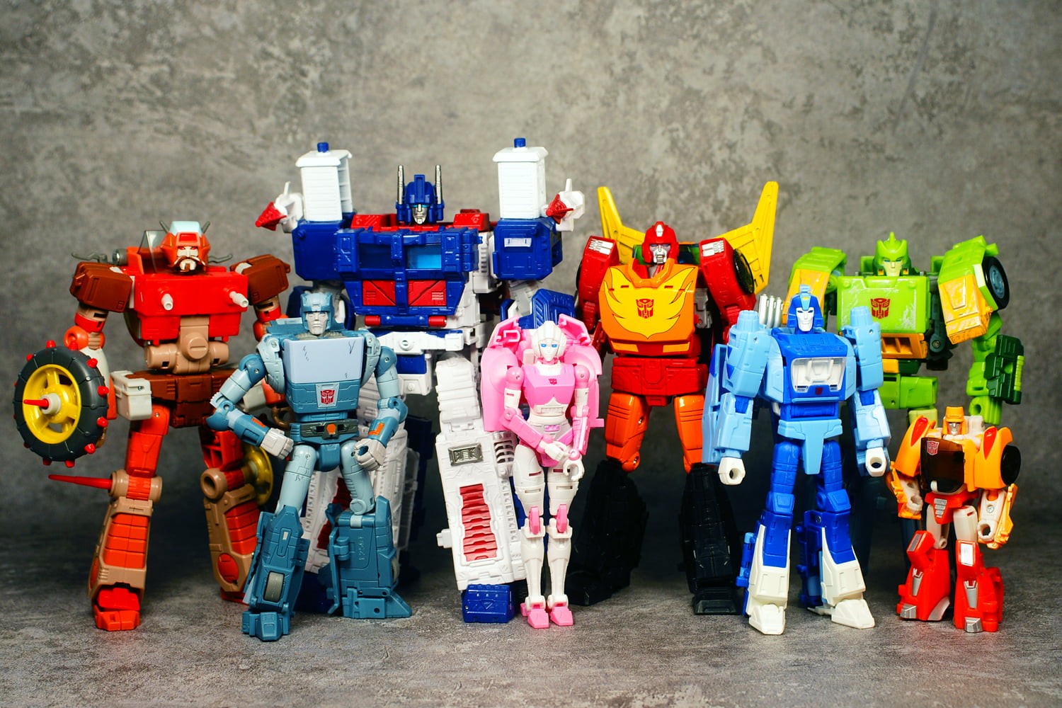 Transformers News: Comparison Images of Transformers Buzzworthy SS86 Cliffjumper and Kup with Original Releases Transformers News: Comparison Images of Transformers Buzzworthy SS86 Cliffjumper and Kup with Original Releases