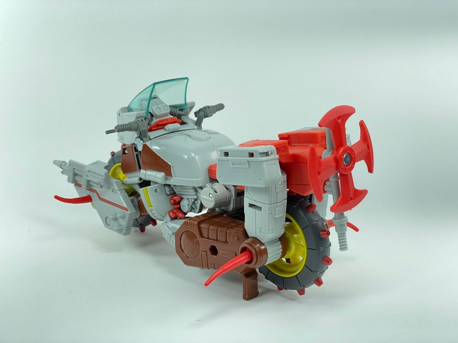 Transformers News: More In Hand Images of SS 86 Junkyard with First Look at Alt Mode Transformers News: More In Hand Images of SS 86 Junkyard with First Look at Alt Mode